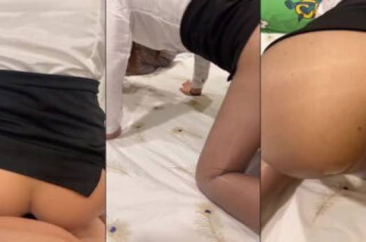 Em gái trong bộ đồ công sở anh xé quần chơi